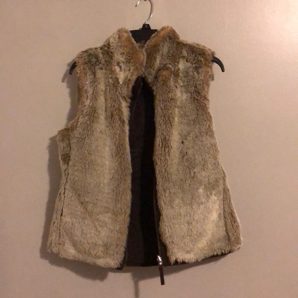 💋 Gap reversible fur vest